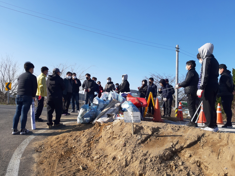 8. 경주시 상수원보호구역 자연정화 봉사활동 실시 (2)