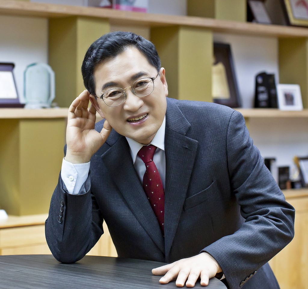 1. 공무원 청렴하면서 유연해야
