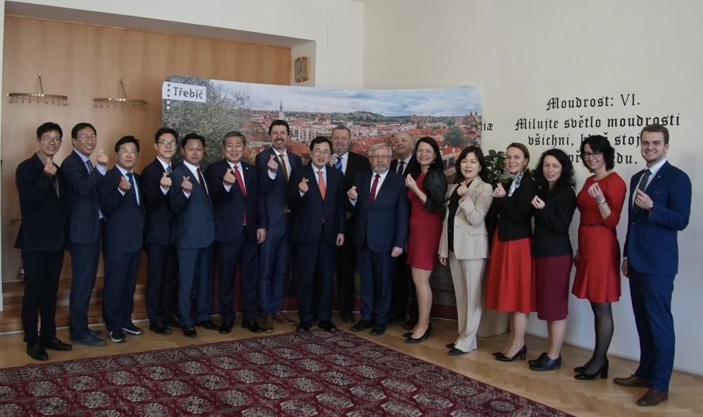 1-3. 주낙영 경주시장 K원전 체코 수주활동에 힘 보태_03