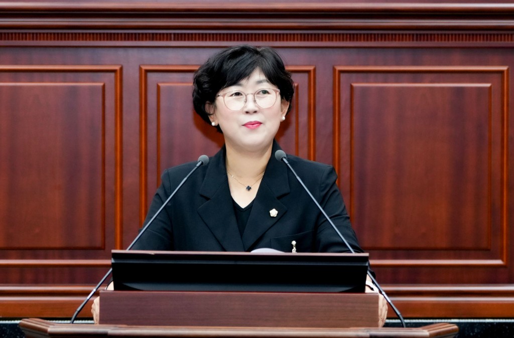 1. [사진]제300회 경주시의회 임시회 제2차 본회의 5분자유발언(손윤희 의원)
